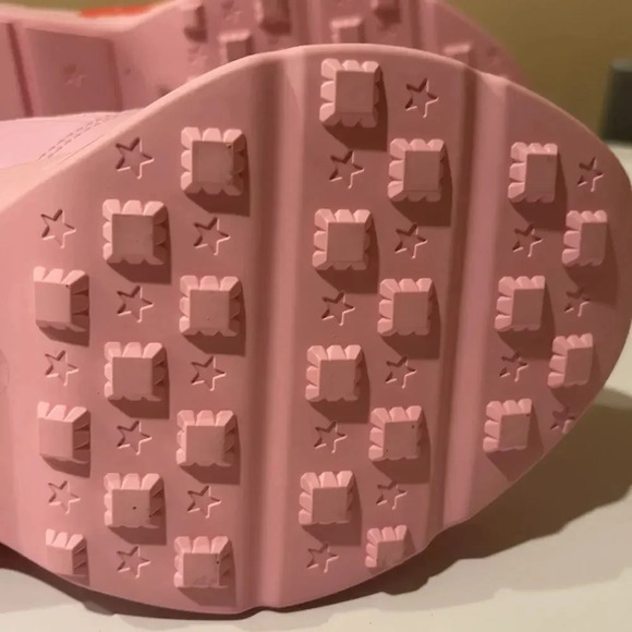 NWT Gucci Apple pink sneakers - Picture 13 of 16